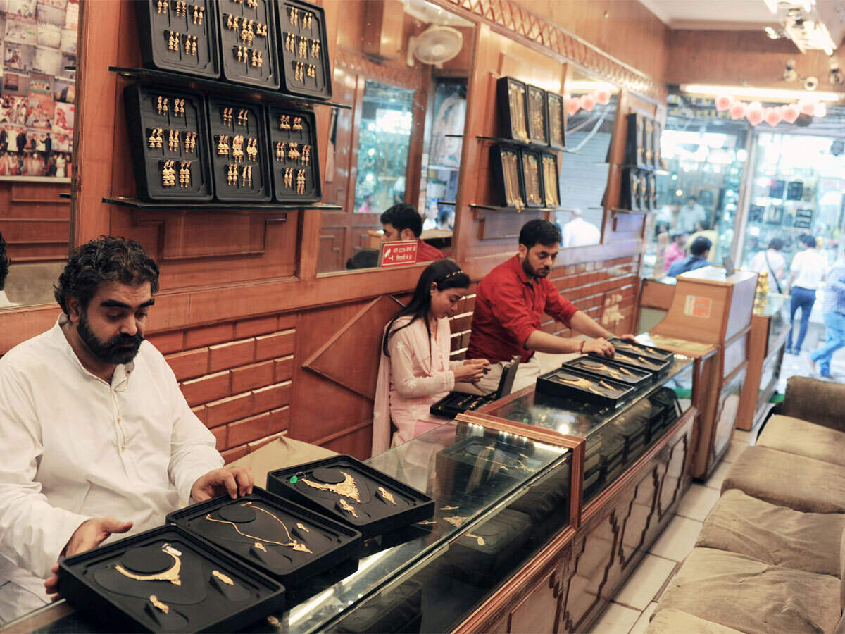 Dhanteras Gold sales Jewellers see no sparkle in sales this Dhanteras ET Retail