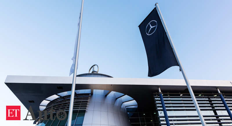 Daimler Covid 19 Scare Daimler Halts Majority Of Its Production In Europe For Two Weeks Auto News Et Auto