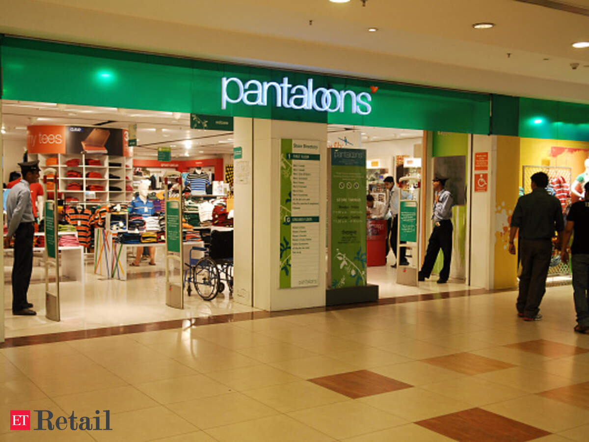 clarks shoes store in delhi