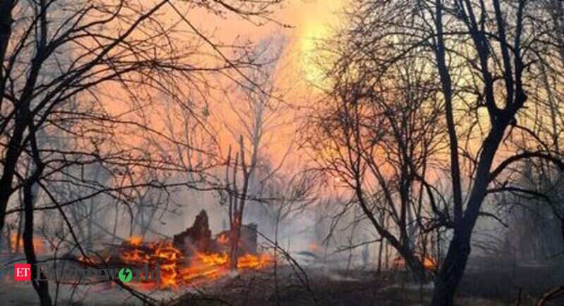 Chernobyl Nuclear Power Plant Smoke From Wildfires Near Chernobyl Nuclear Power Plant Engulfs Ukraine Capital Energy News Et Energyworld