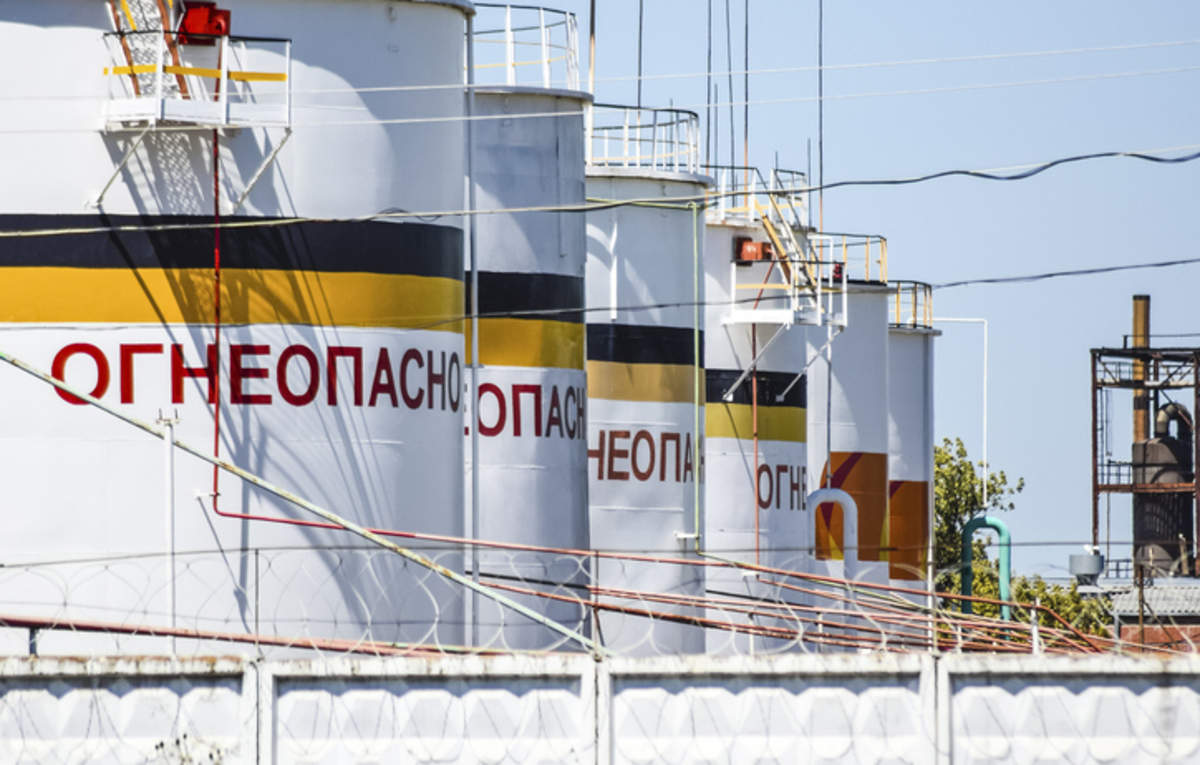 Russias Rosneft Incurs 21 Billion First Quarter Loss Cuts Output Et Energyworld
