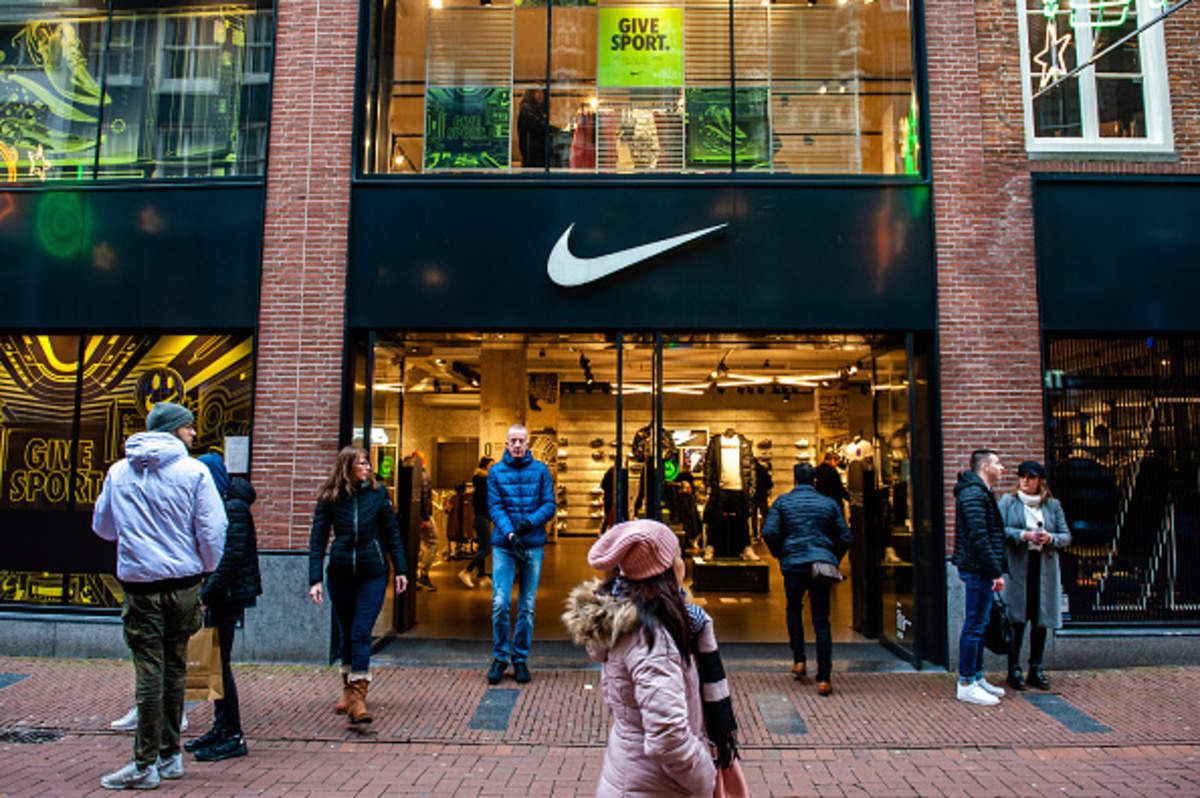cobija Traducción Correo aéreo Footwear Brand: Nike plans to cut jobs in digital push, Retail News, ET  Retail