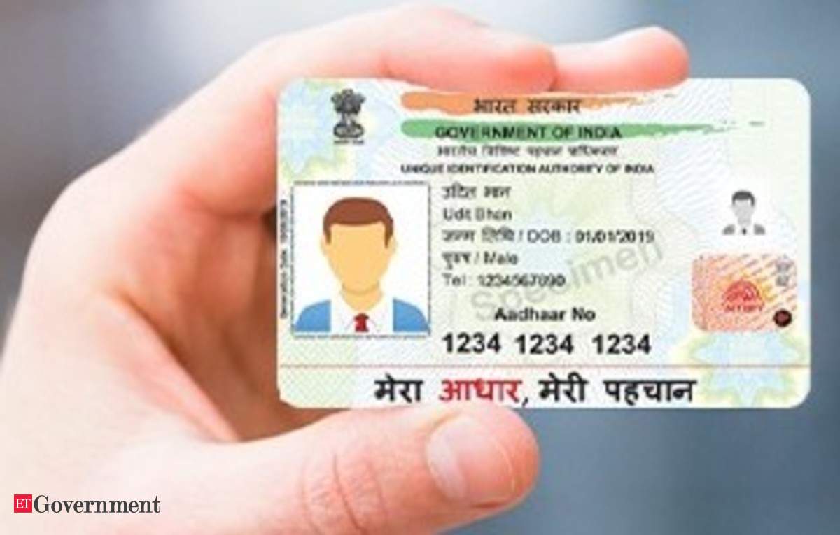 Aadhaar PVC Card now comes in smart size, here's how to get PVC ...