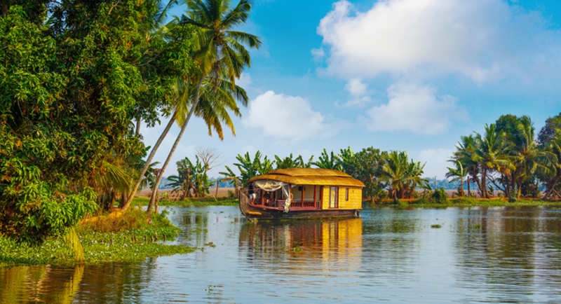 tourism industry in kerala