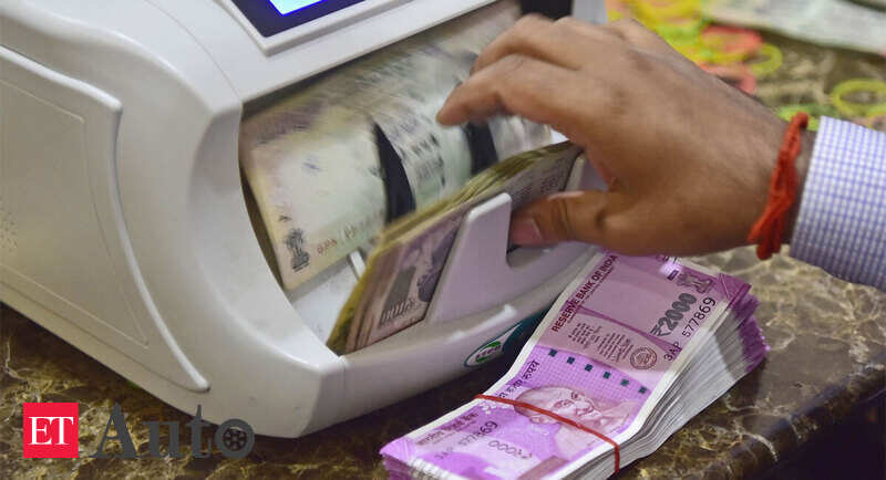Indian Rupee Rupee Inches 6 Paise Higher To 73 65 Against Us Dollar In Early Trade Auto News Et Auto