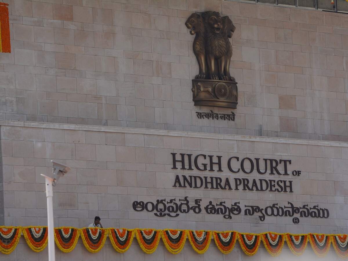 Andhra High Court Slaps Criminal Proceedings Against Senior Ias Officer Pravin Kumar Government News Et Government