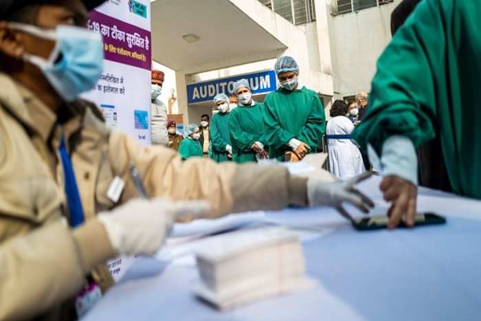 India begins Covid-19 Vaccination Drive: Shots of Day 1 - India begins ...