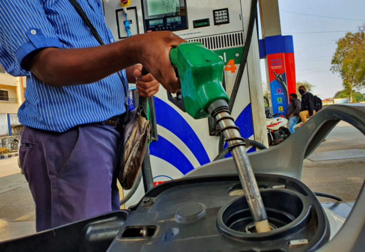 Madhya Pradesh: Fuel price relief as oilcos spare petrol, diesel from price  hike, Energy News, ET EnergyWorld