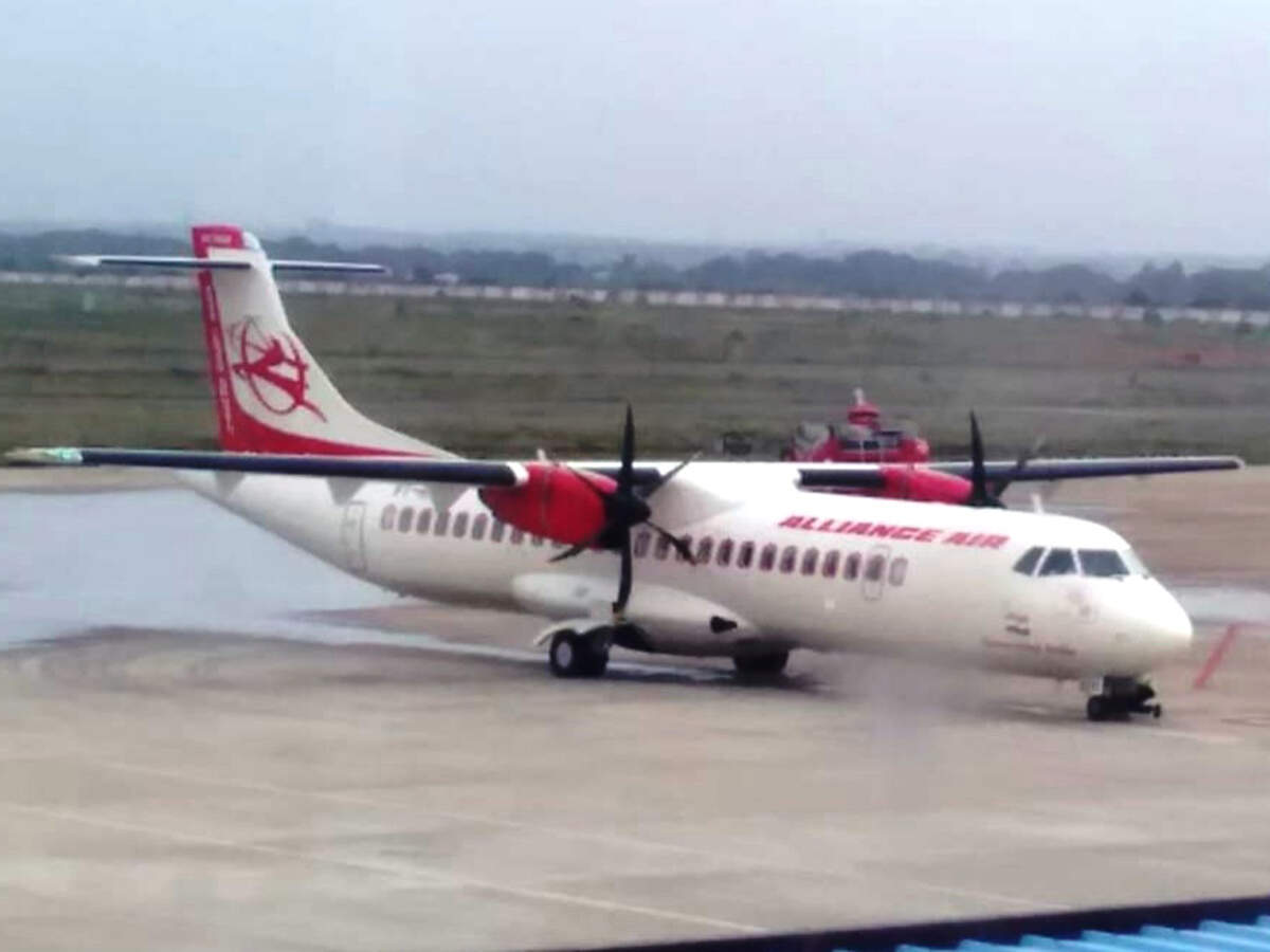 Int L Women S Day Alliance Air Operates Maiden Flight To Bareilly With All Women Crew Et Travelworld News Et Travelworld