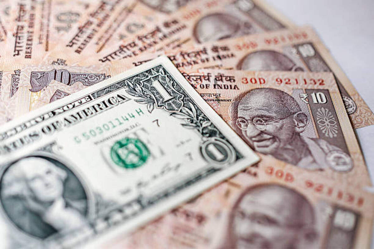 Rbi Forex Kitty Forex Reserves Fall By 2 986 Bn To 579 285 Bn Auto News Et Auto