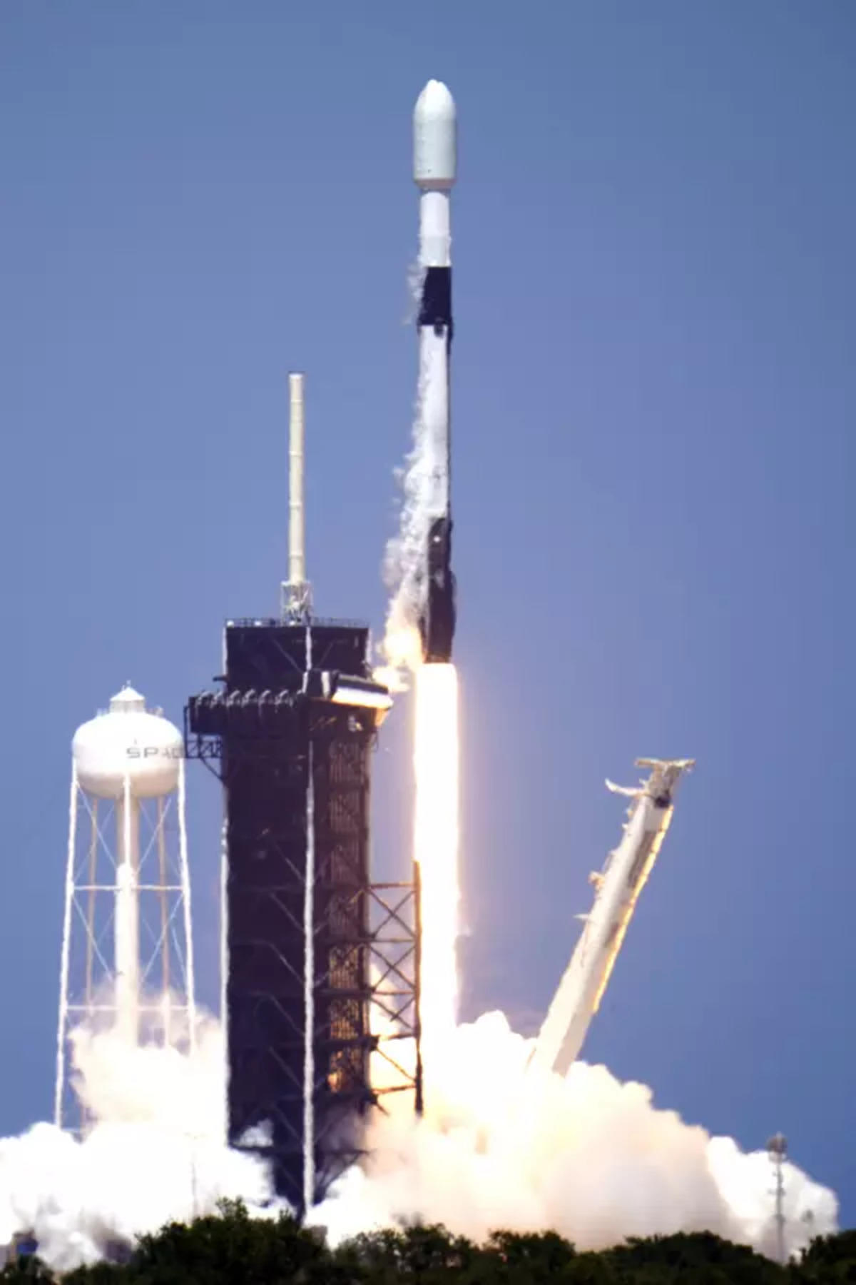 starlink: SpaceX launches 60 Starlink satellites in record 10th liftoff, IT  News, ET CIO
