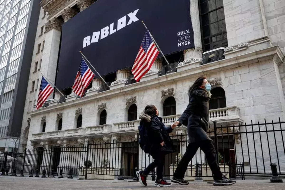 Apple Roblox Changes Game With Experience To Meet Apple Standards Telecom News Et Telecom - innovation labs roblox group