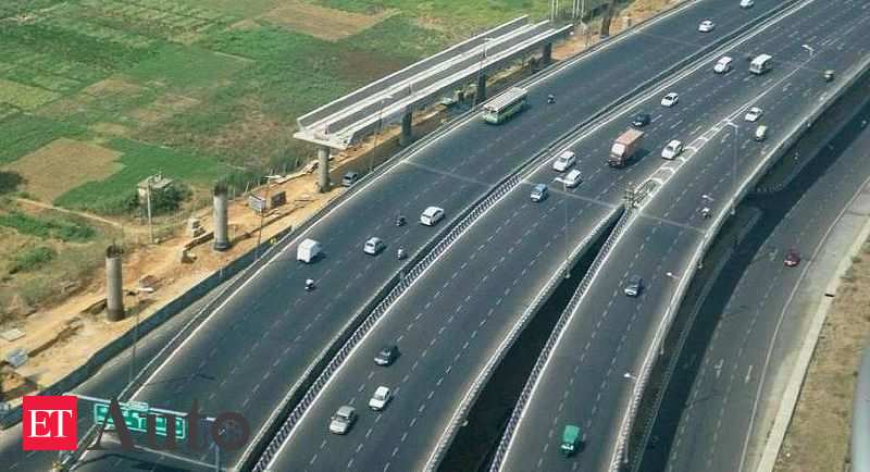Photo of Gadkari kontroluje pokrok na Greenfield Expressways, diaľniciach s obmedzeným prístupom, Auto News a Idi Auto