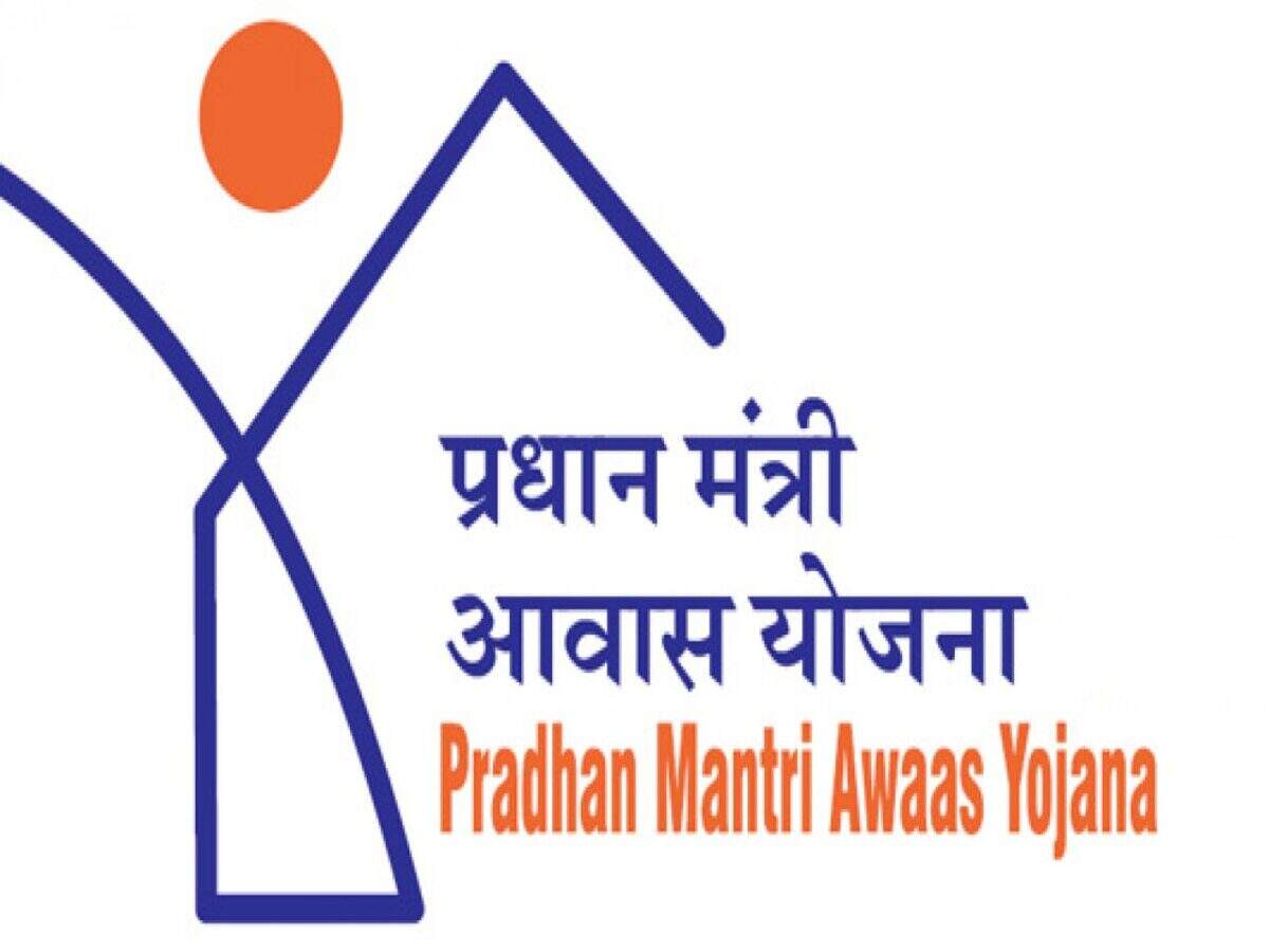 प्रधानमंत्री आवास योजनेचे टप्पा १ मधील घरकुलांचे बांधकाम मुदतीत पूर्ण करा – मुख्याधिकारी दळवी