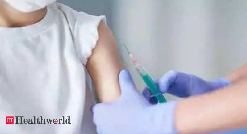 India administers over 77 crore vaccines; daily positivity rate drops below 2% – ET HealthWorld