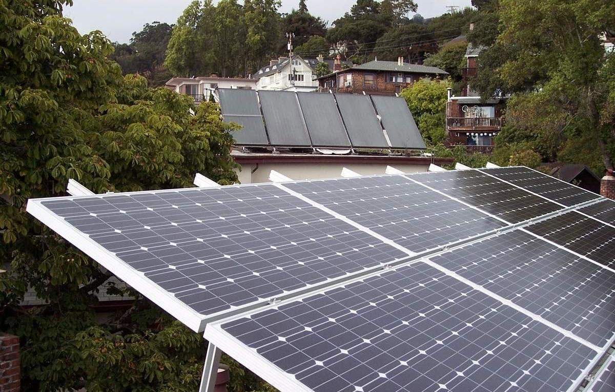 industrialist-wants-gst-on-solar-devices-restored-to-5-energy-news
