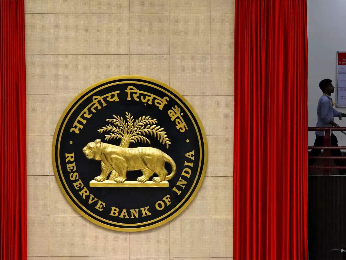 Union Government Consults RBI for Liberal PSB Sale Norms and Looks for Bigger Bidders
