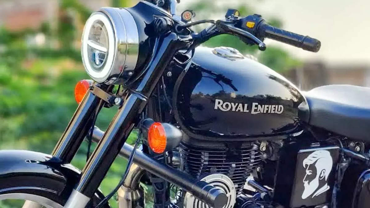 Bring home Royal Enfield classic 350 for Rs 11,000, know EMI details