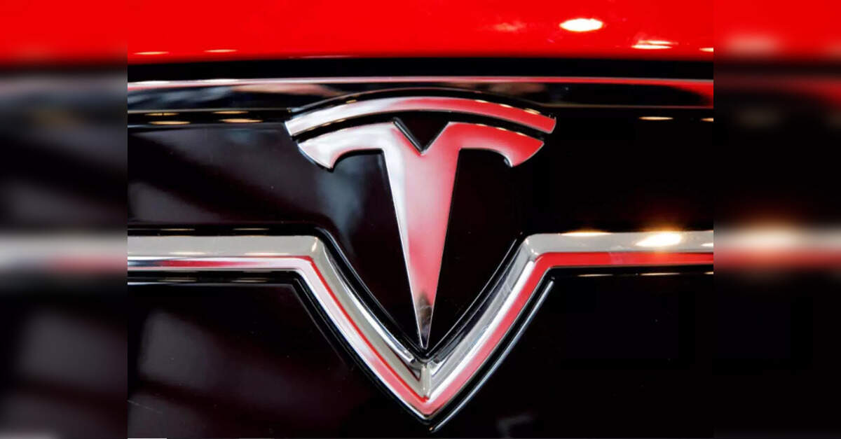 Teen hackers claim to have taken control of 25 Teslas worldwide ...