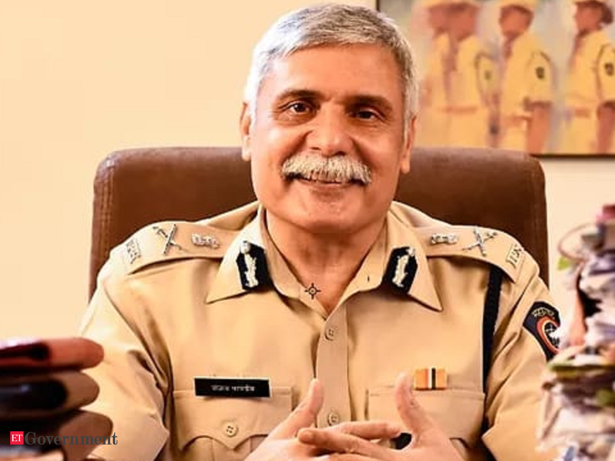 Outgoing Maharashtra DGP Sanjay Pandey comes in as Mumbai police chief,  Government News, ET Government