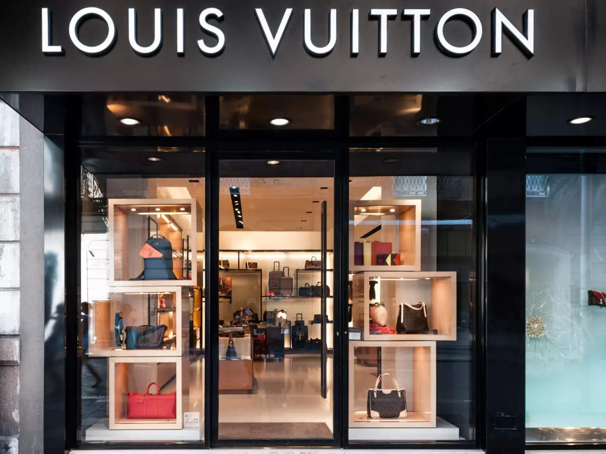 Louis Vuitton Unveils Expanded Somerset Collection Store