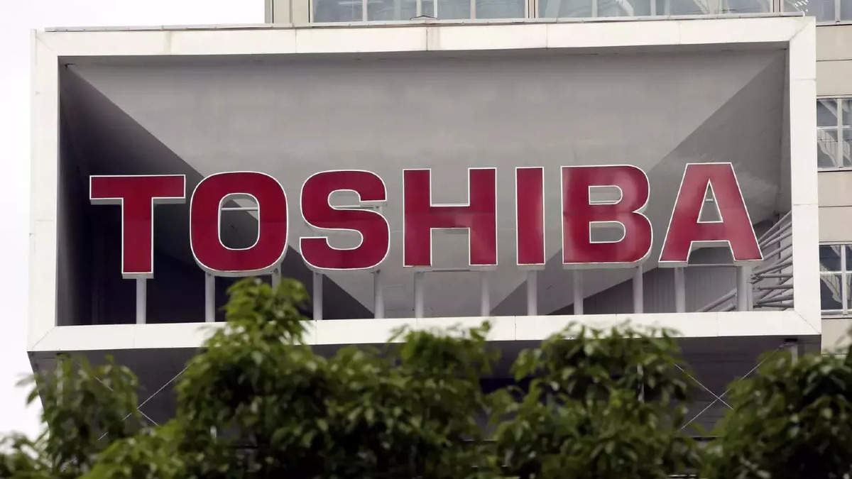 Toshiba bidder JIP still hasn't secured firm commitments from lenders,  sources say, ET Telecom