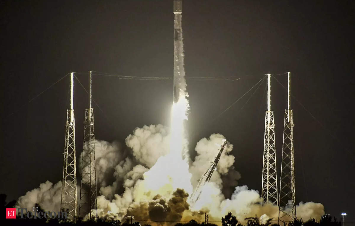 Spacex Launches 54 Starlink Satellites Lands Rocket At Sea Telecom News Et Telecom 2798