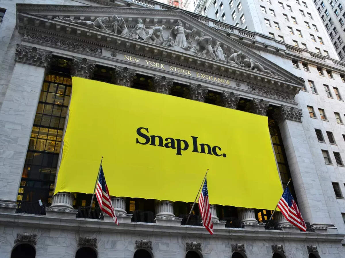 Snapchat: Snap sets off alarm bells in ad-reliant social media sector,  ETBrandEquity