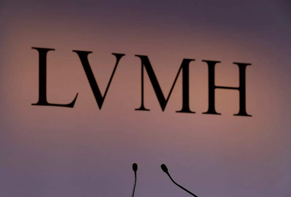 LVMH names new Louis Vuitton CEO, puts Arnault daughter in charge of Dior,  ET Retail