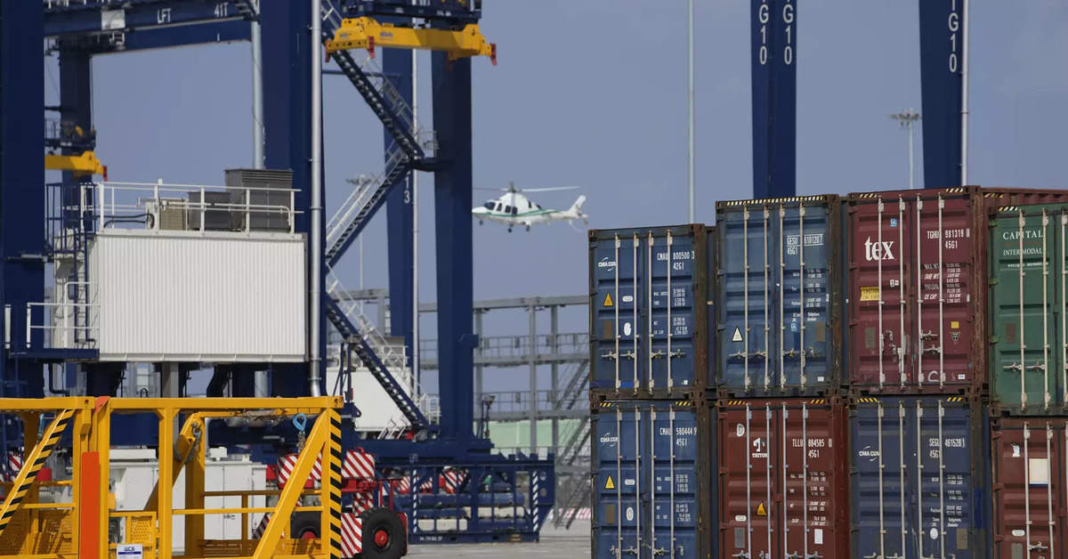 La cadena minorista alemana Hapag-Lloyd adquiere una participación del 40 % en JM Baxi Ports & Logistics, Infra News, ET Infra