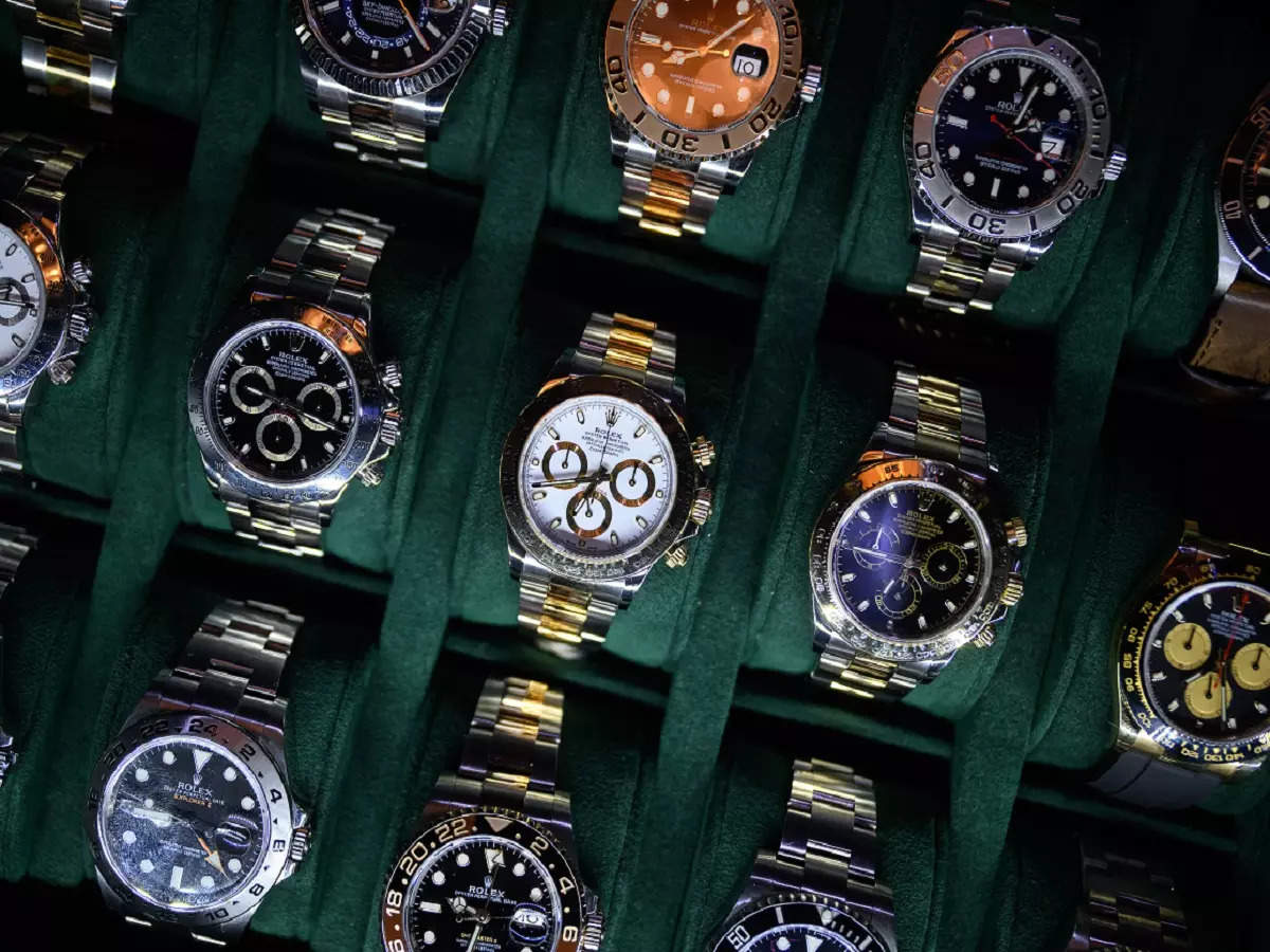 Chinese snap up used Rolexes, Birkins to satisfy luxury cravings