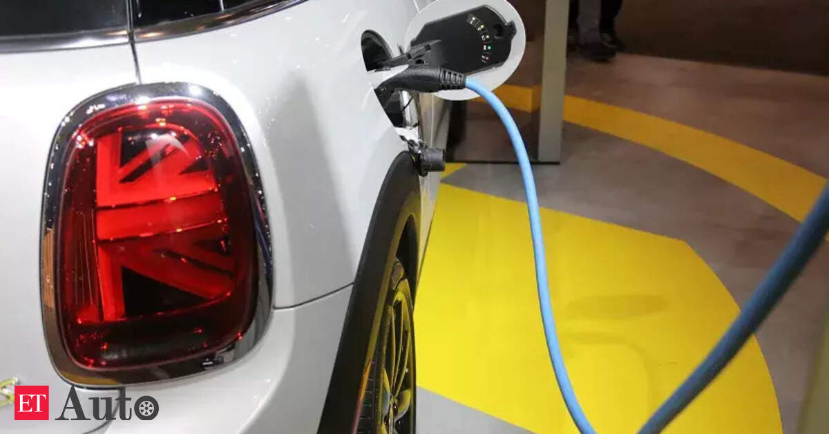 Share of CNG, EVs and hybrid vehicles likely to reach 30% of total auto sales in 5 years, Auto News, ET Auto
