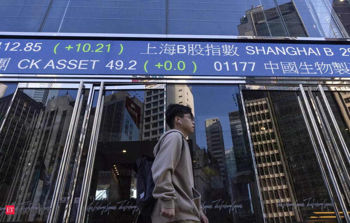 China Vanke raises nearly $500 million in Hong Kong share sale, ET ...