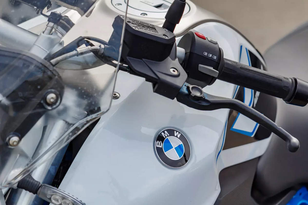 BMW Motorrad India sells 4,667 units in H1 2023: G 310 series drive growth  - Bike News