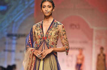 Manish Malhotra News Latest Manish Malhotra News Information Updates Retail News Et Retail Career, job, finance, retirement, success, failure of manish malhotra.