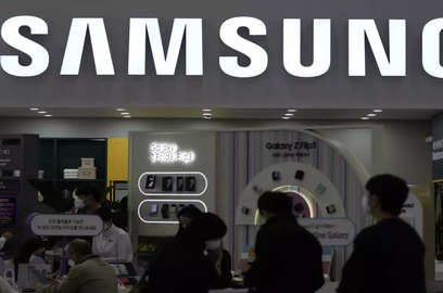 samsung reports 53 jump in profit despite supply chain woes