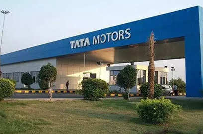 tata motors wants to make evs mainstream eyes 50 000 annual sales in fy23